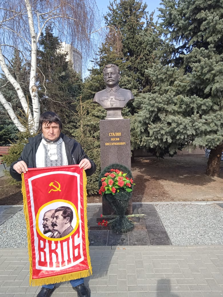 8ef316a7 7915 4774 82e4 9b6e70fcde41